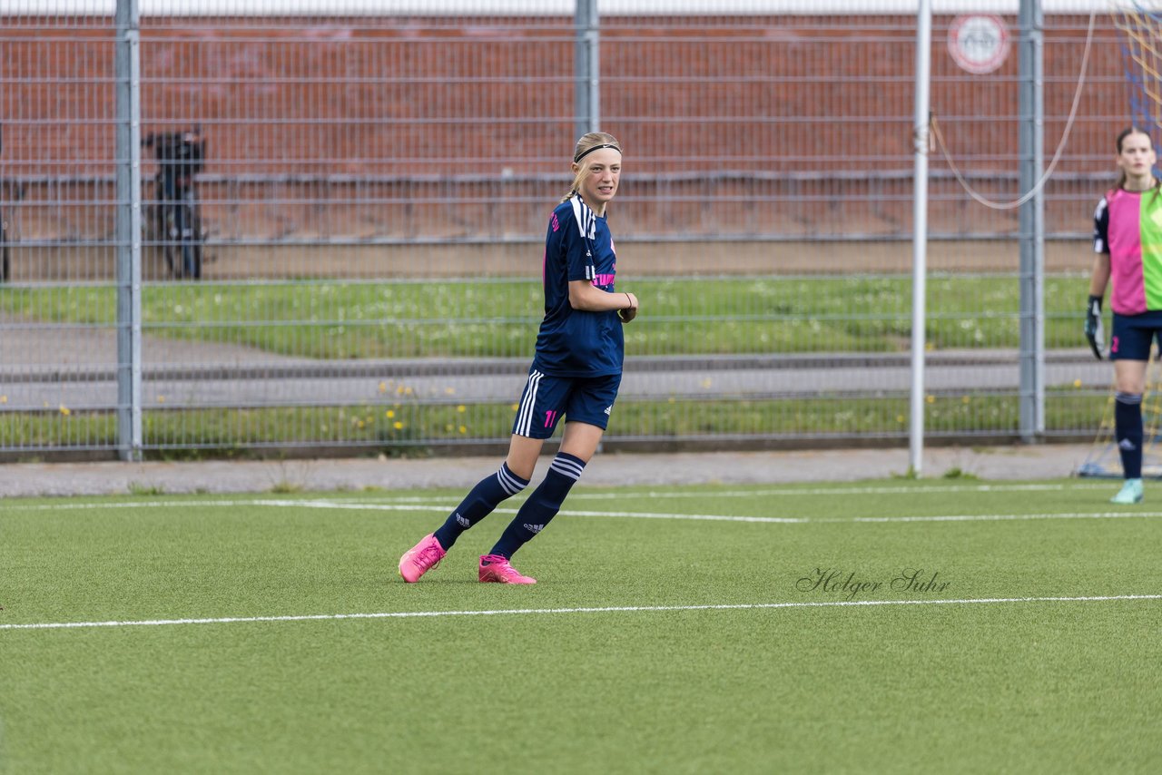 Bild 183 - wCJ Osterroenfelder TSV - VfL Pinneberg : Ergebnis: 0:15